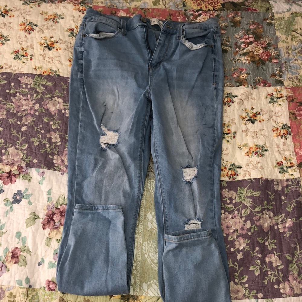 used women’s jeans. high-rise jegging.